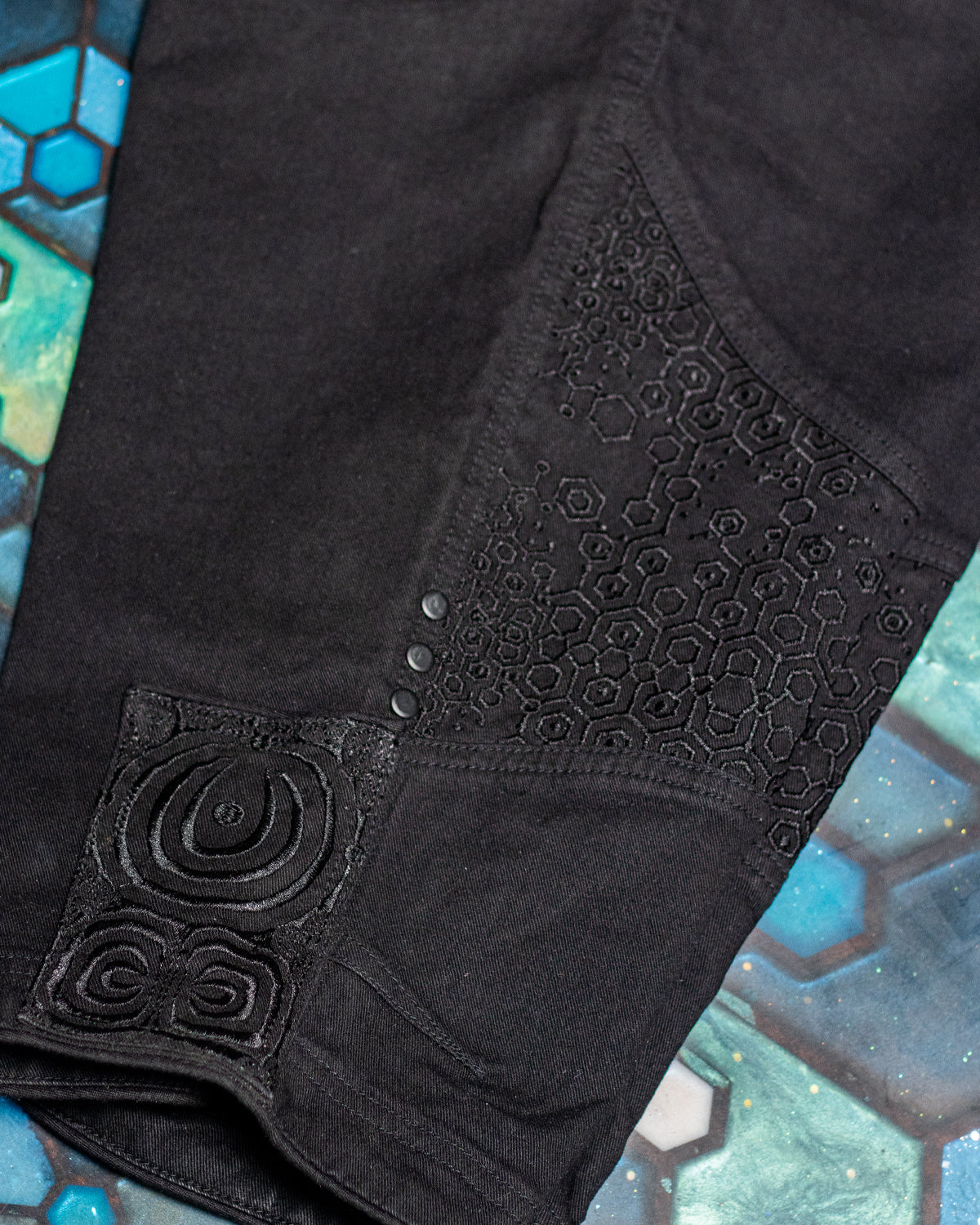 Corsaire Men / Denim Stretchy Digital Embroidey Stonewashed - Black KAMBOZII